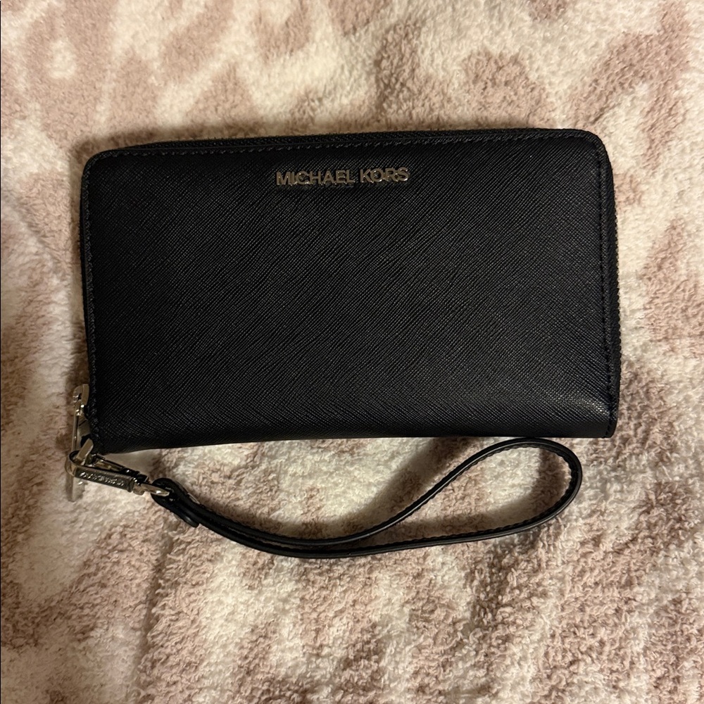 Michael Kors Black Saffiano Leather Wristlet - Picture 1 of 3